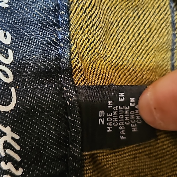 NWT Kenneth Cole jeans. These jeans are TALL GIRL FRIENDLY with a 35 inseam. - Picture 3 of 7